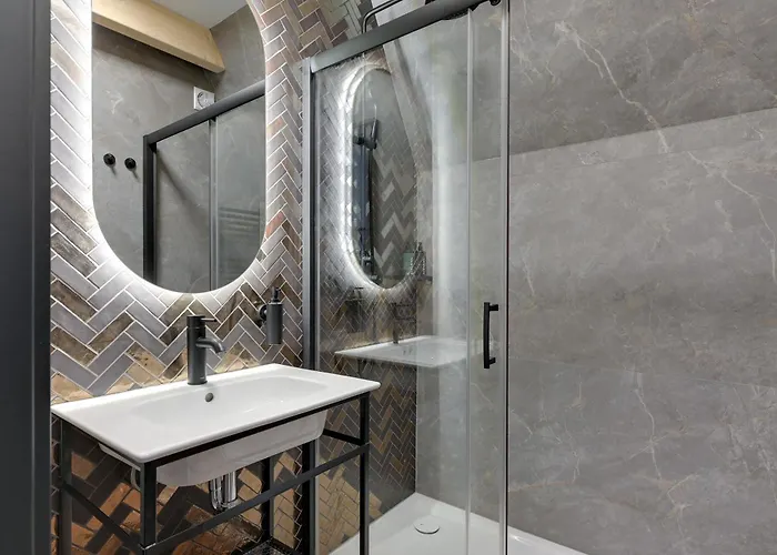 Old Town Chlebnicka Attic By Downtown *