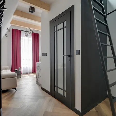 Old Town Chlebnicka Attic By Downtown דירה גדנסק